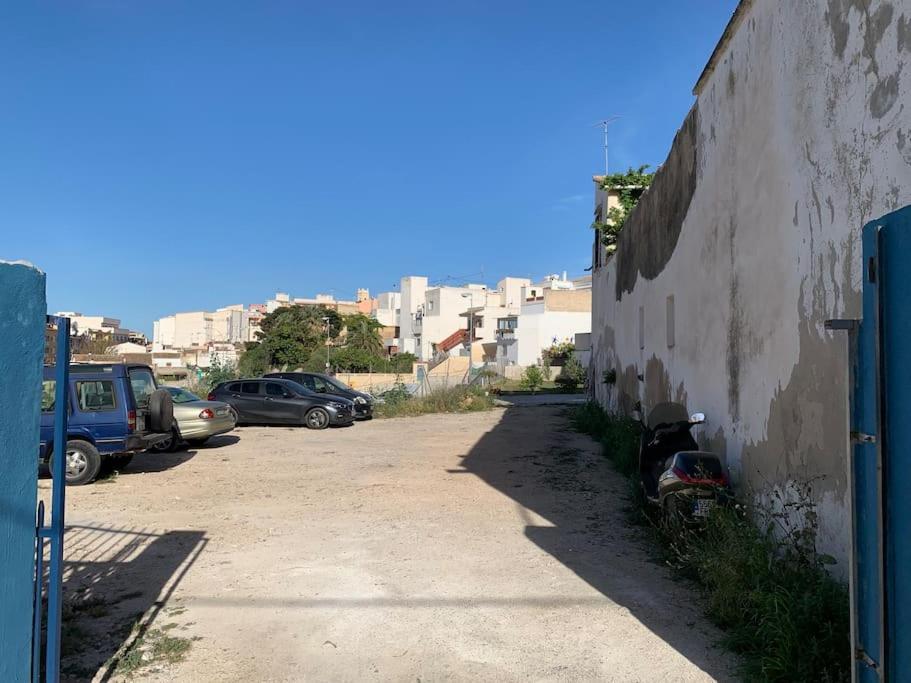Ca Corrales: Como En La Playa, Pero En El Pueblo 卡尔佩 外观 照片
